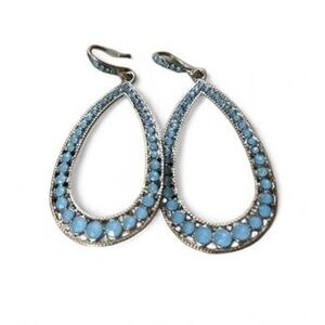 Marilyn Schiff silver and blue teardrop shaped dangle earrings